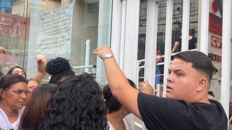 Em último dia parar cancelar contribuição sindical, trabalhadores da educação fazem fila desde cedo