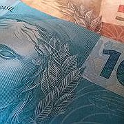 13° salário: como definir objetivos financeiros para utilizar a renda extra?