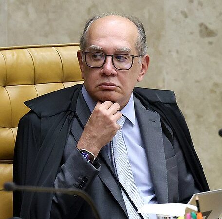 Gilmar Mendes libera a implementação de escolas cívico-militares em São Paulo
