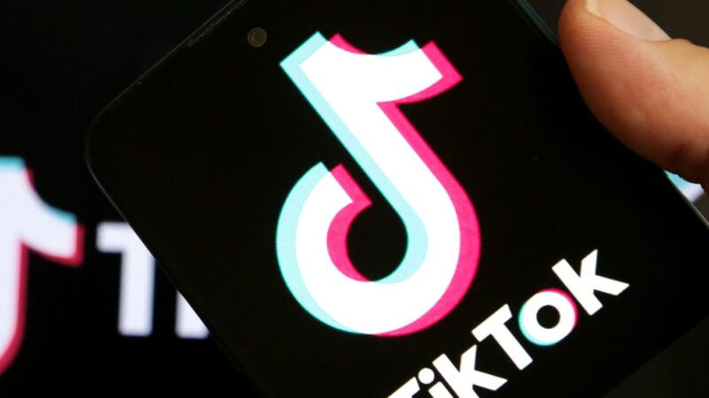 TikTok abre livraria para celebrar as obras que fizeram mais sucesso em 2024