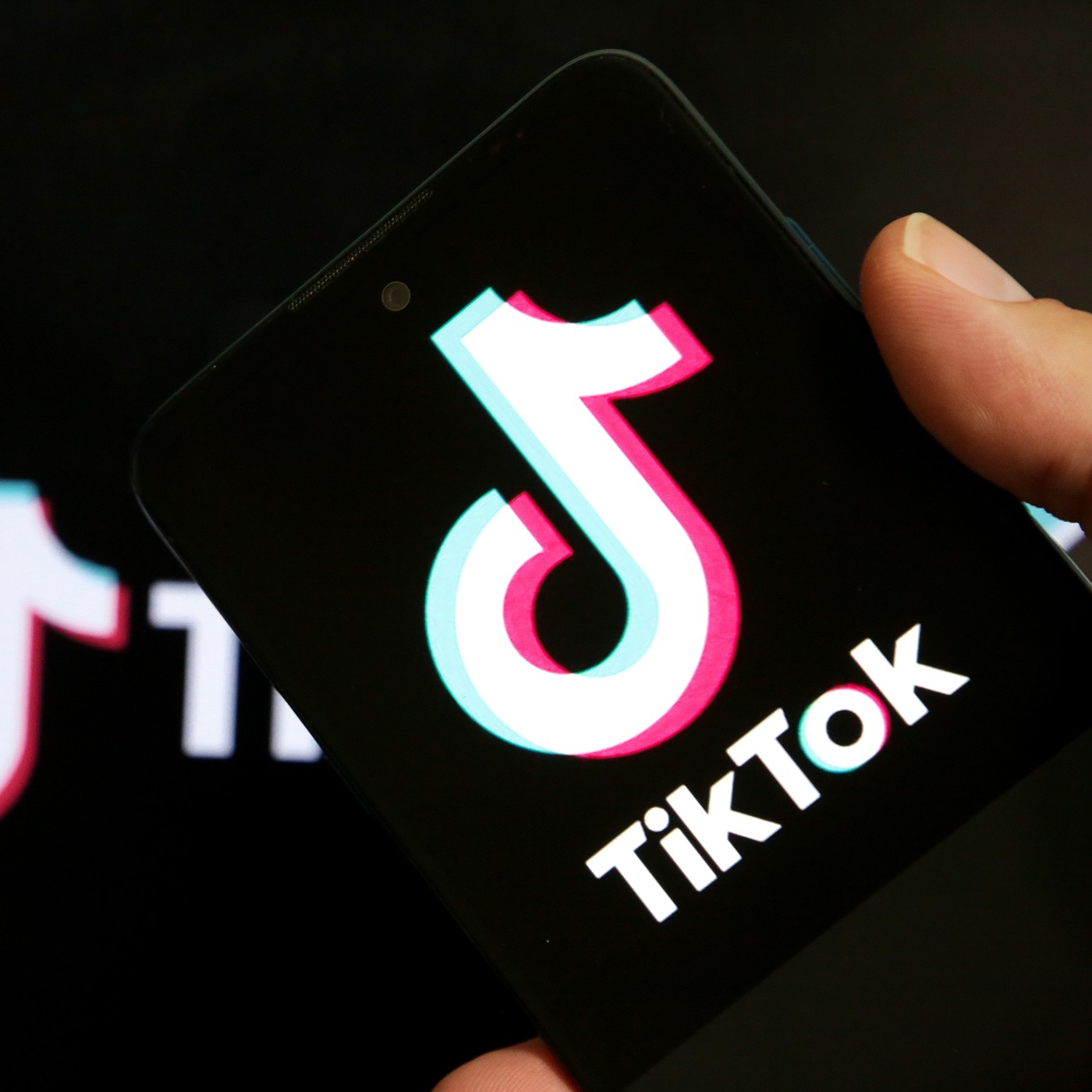TikTok abre livraria para celebrar as obras que fizeram mais sucesso em 2024