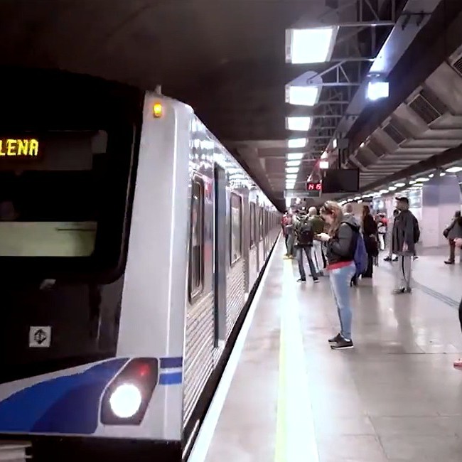 Metrô de São Paulo tem situação normalizada após manhã com plataformas lotadas