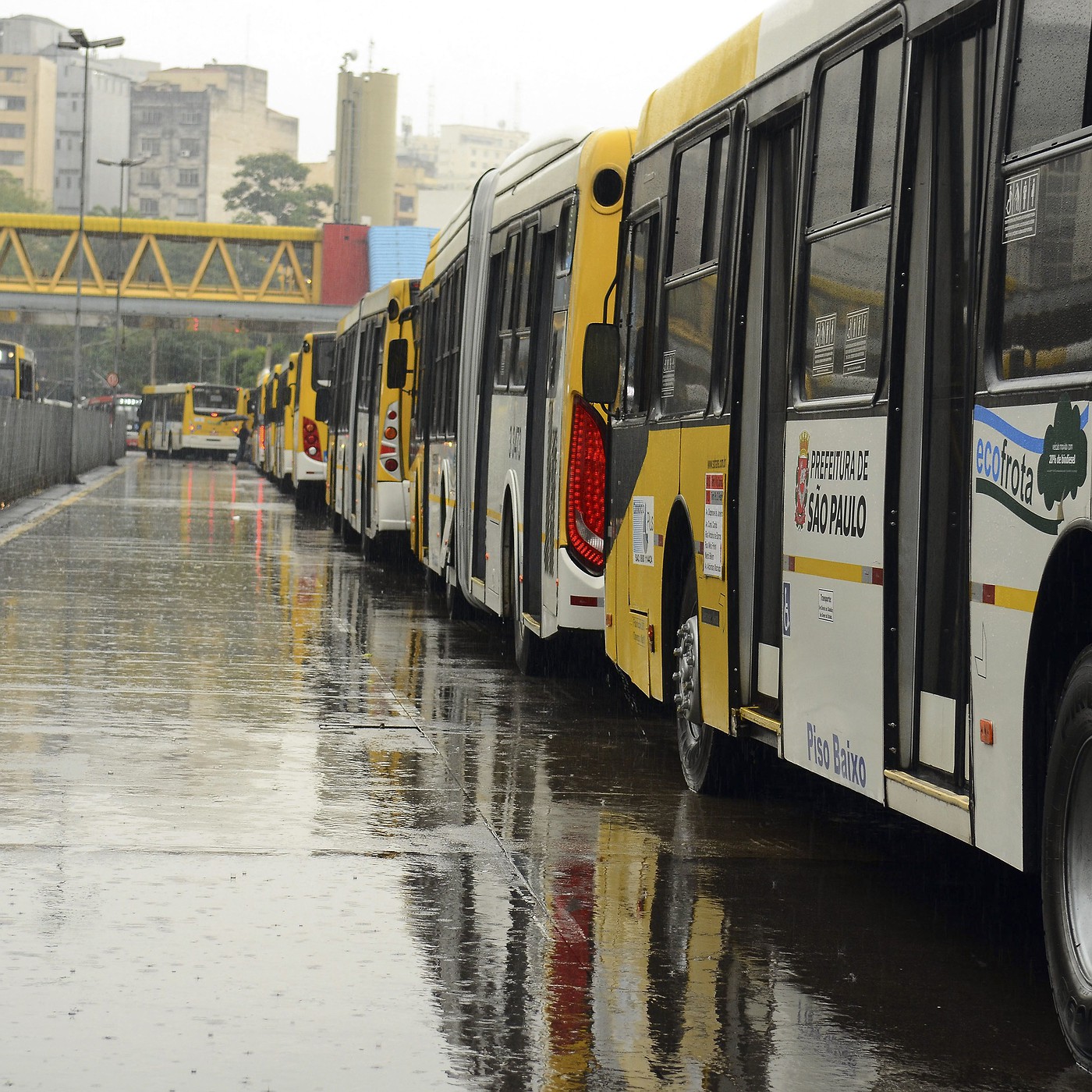 Aumento nas tarifas de ônibus, metrô e trens começam a valer a partir desta segunda-feira em São Paulo