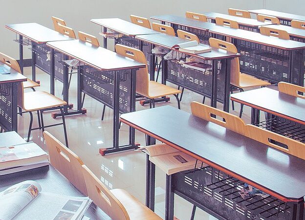 SME promove encontros para acolhimento das famílias dos estudantes de escolas municipalizadas