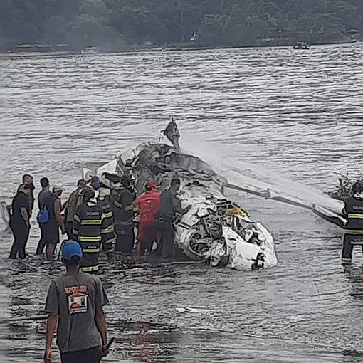 Avião de pequeno porte cai em Ubatuba (SP) e deixa um morto