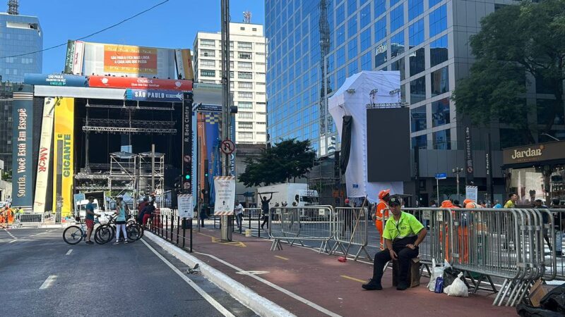 Depois da festa da virada, Avenida Paulista vive dia incomum de tranquilidade