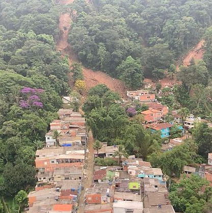 Dois anos após tragédia em São Sebastião, moradores tentam reconstruir suas vidas