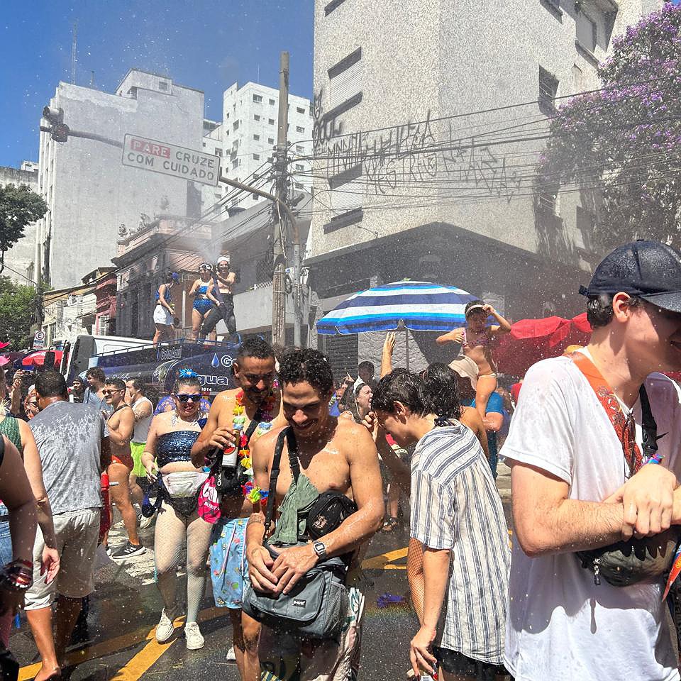 Mais de 300 pessoas foram presas durante o carnaval em São Paulo